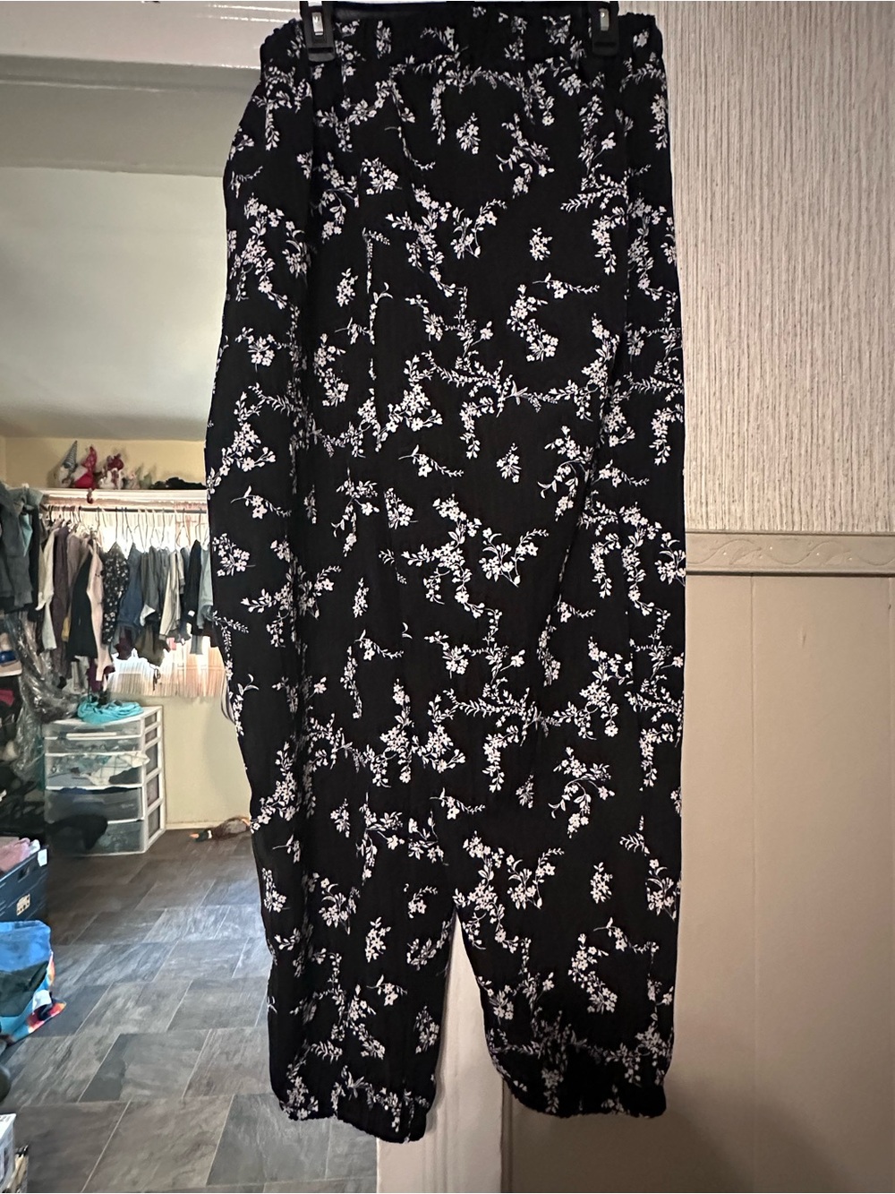 SHEIN Black Floral Jogger Pants